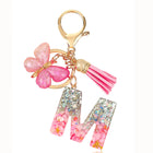 Bag Charm Personalizado: Llavero Letra Inicial Rosa con Colgante Mariposa - Accesorio Premium para B