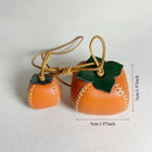 Bag Charms Premium: Llavero de Cuero Genuino para Bolso, Mochila y Accesorios - Diseño Fruta