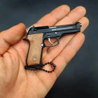 Llavero para moteros: Pistola 92F de aleación, réplica detallada y resistente