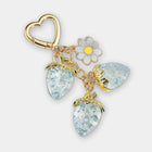 Bag Charm Dulce y Tierno: Llavero Corazón Fresa Semitransparente para Bolso