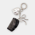 Bag Charm Coquette Aesthetic Llavero para Bolso con Colgante Corazón Plateado y Peine Acetato