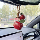 Bag Charms Premium: Llavero de Cuero Genuino para Bolso, Mochila y Accesorios - Diseño Fruta