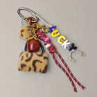Bag Charm Exclusivo de Cereza Roja - Llavero Elegante para Bolso, Accesorio Premium para Mujer y Hom