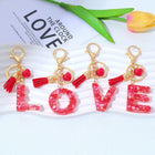 Charm para Bolsos Llavero Corazón Rojo Letras A-Z con Borlas, Colgante de Bolso Regalo para Mujer