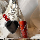 Llavero de Acero Inoxidable con Espejo y Bolsillo - Diseño de Labial y Colgante Plateado, Regalo Ele