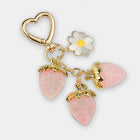 Bag Charm Dulce y Tierno: Llavero Corazón Fresa Semitransparente para Bolso