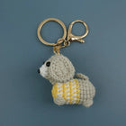 Llavero con Peluche Tejido a Mano - Perro Salchicha Dachshund Crochet, Suave y Original