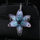 Llavero de Flores Orquídea y Lirio Artesanal - Keychain Premium para Decoración de Bolsos
