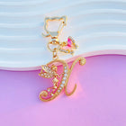 Llavero para Bolso Boutique Angel Iniciales A-Z Mariposa Cristal Metal Charm Colgante Regalo Madre M
