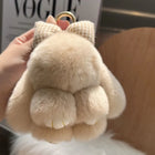 Llavero con Peluche de Conejito Pompón – Accesorio Premium Hecho a Crochet