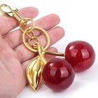 Llavero para Bolso Cereza Roja - Colgante de Frutas de Verano, Accesorio Elegante para Mujer