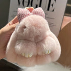 Llavero con Peluche de Conejito Pompón – Accesorio Premium Hecho a Crochet