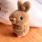 Llavero con Peluche de Conejo Suave y Elegante - Accesorio Premium para Bolso y Mochila