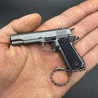 Llavero Metal Premium 1:3 Mini Táctico - Private Key para Moteros, Regalo Hombre
