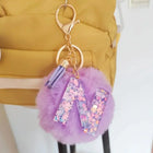 Llavero con Peluche de Letra Inicial y Pompón Morado - Glitter Resina