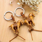 Llavero de Caballo de Madera