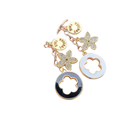 Bag Charm Premium de Trébol de 4 Hojas con Flor de Cristal - Llavero Elegante para Bolso