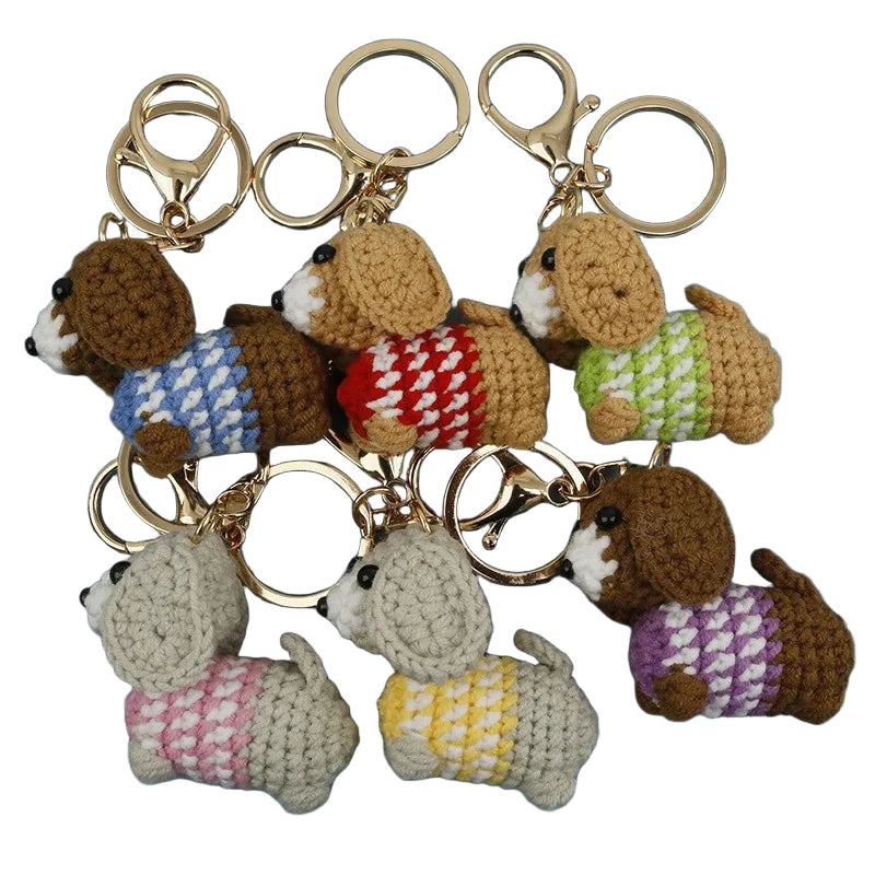 Llavero con Peluche Tejido a Mano - Perro Salchicha Dachshund Crochet, Suave y Original