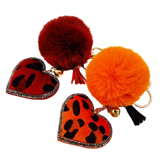 Llavero de Corazón con Pompón de Colores